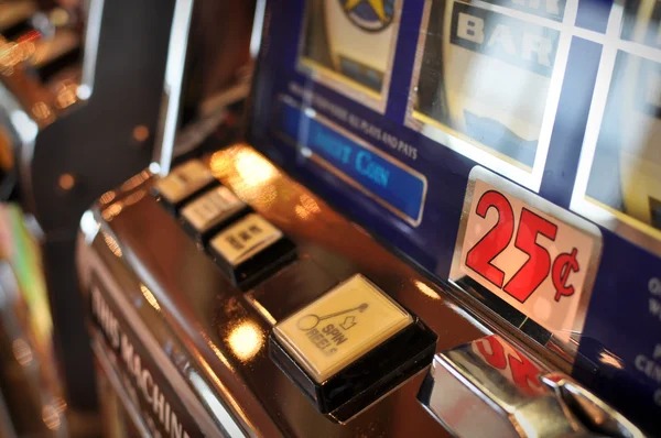 Game interface with active paylines Jewels of Prosperity game interface showing five reels and gemstone symbols